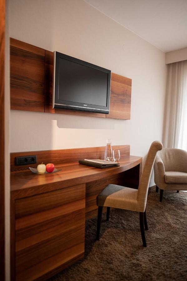 Hotel Pollinger Мерано Экстерьер фото