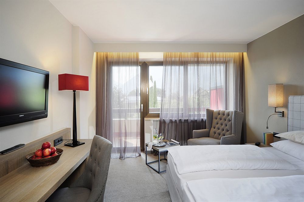 Hotel Pollinger Мерано Экстерьер фото