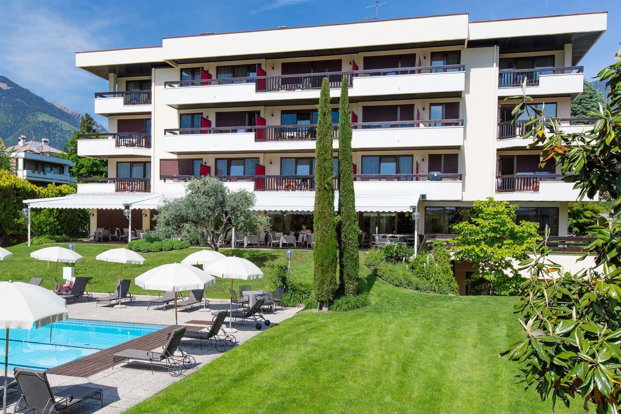 Hotel Pollinger Мерано Экстерьер фото