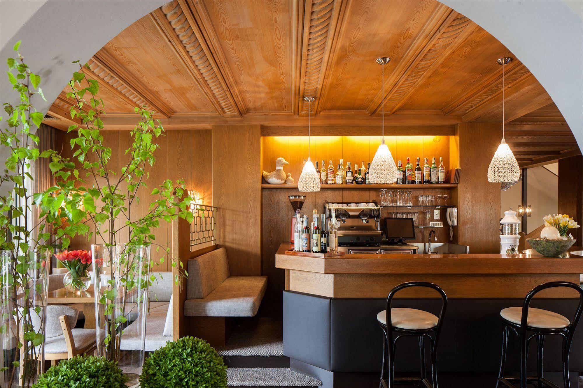 Hotel Pollinger Мерано Экстерьер фото
