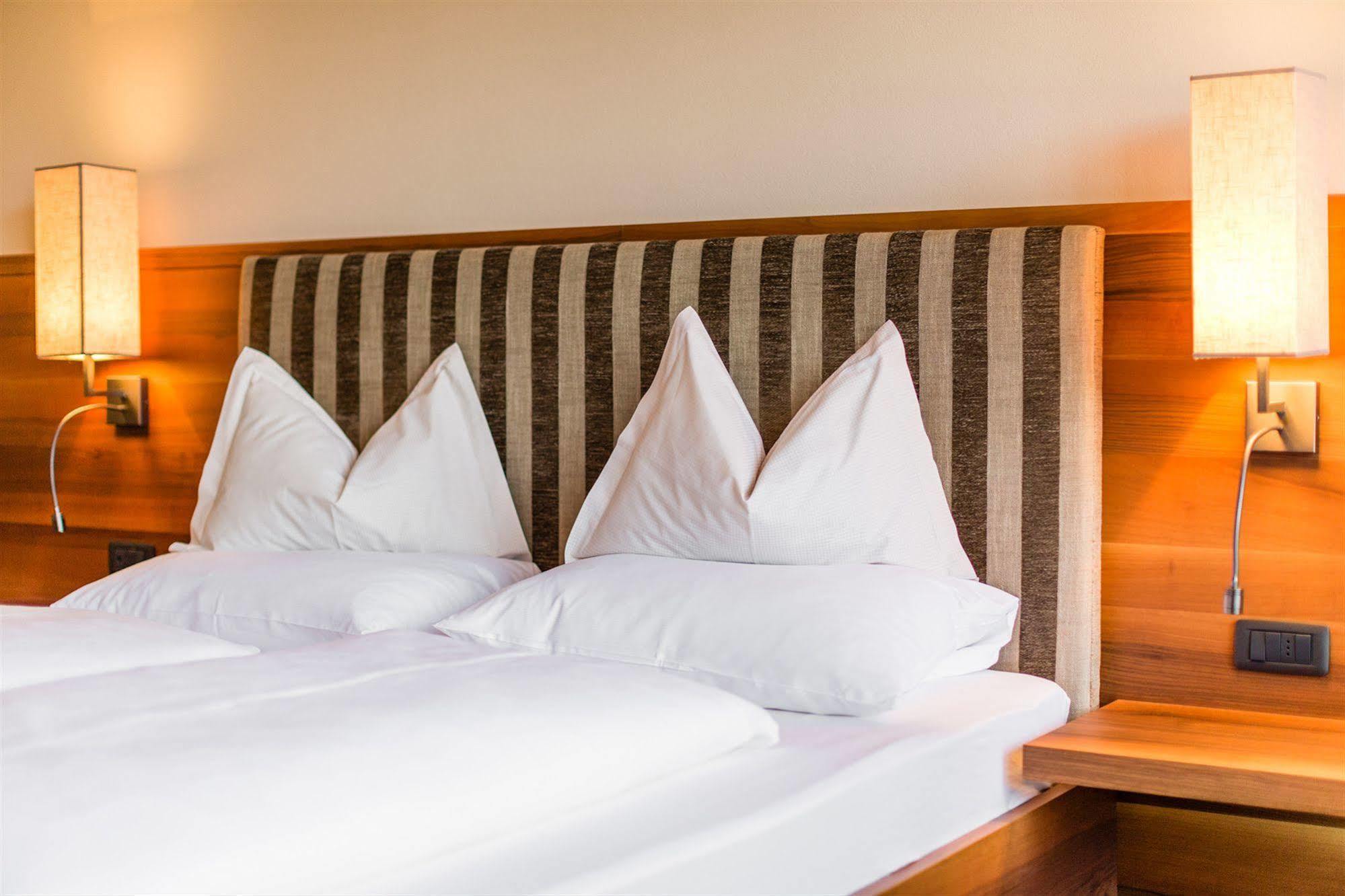 Hotel Pollinger Мерано Экстерьер фото